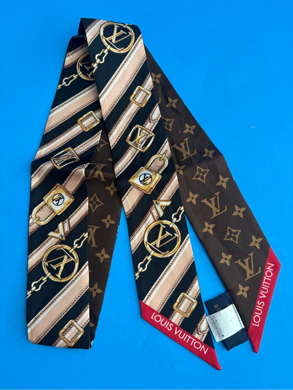 🌼 Louis Vuitton Brown Monogram Silk Twilly Bandeau Monogram Red Gold Motif